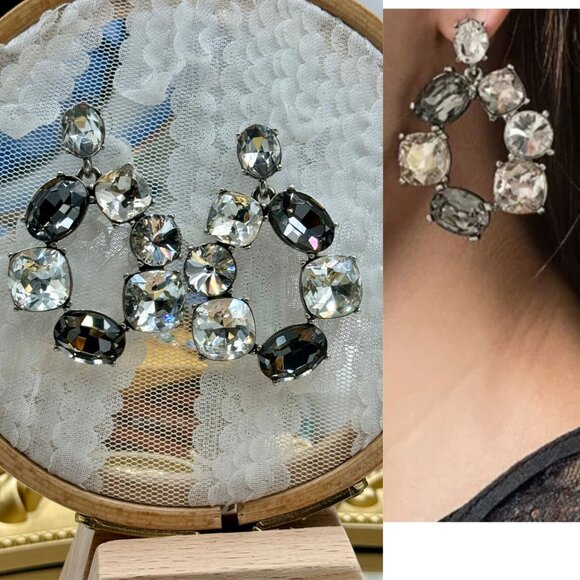 🆕 OSCAR DE LA RENTA 🧿 NWOT Crystal-Embellished Hoop Drop Earrings - Picture 1 of 16